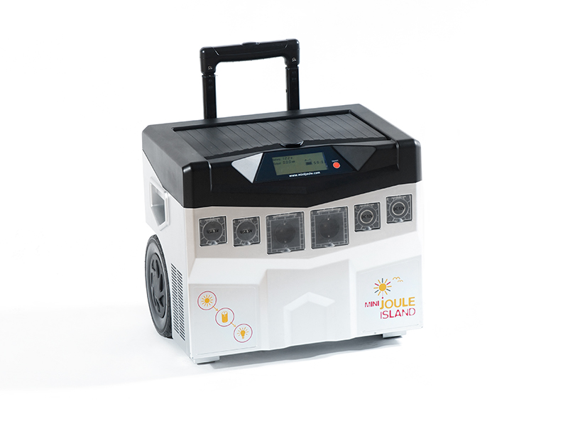 miniJOULE Island mit 200 Watt Solarmodul